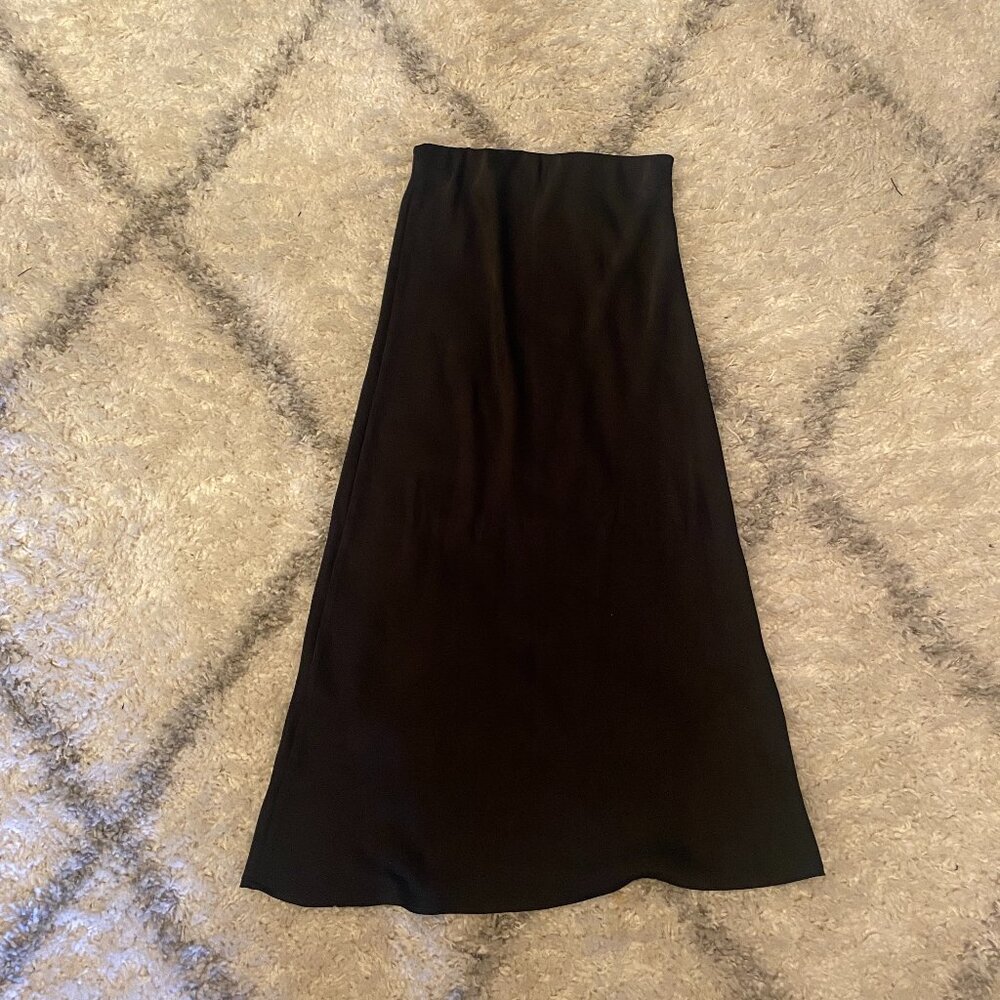 NWOT Satin black maxi skirt size small